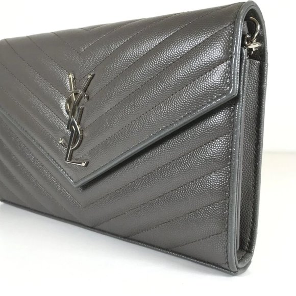 Saint Laurent (YSL) Envelope Wallet on Chain - Picture 2 of 4